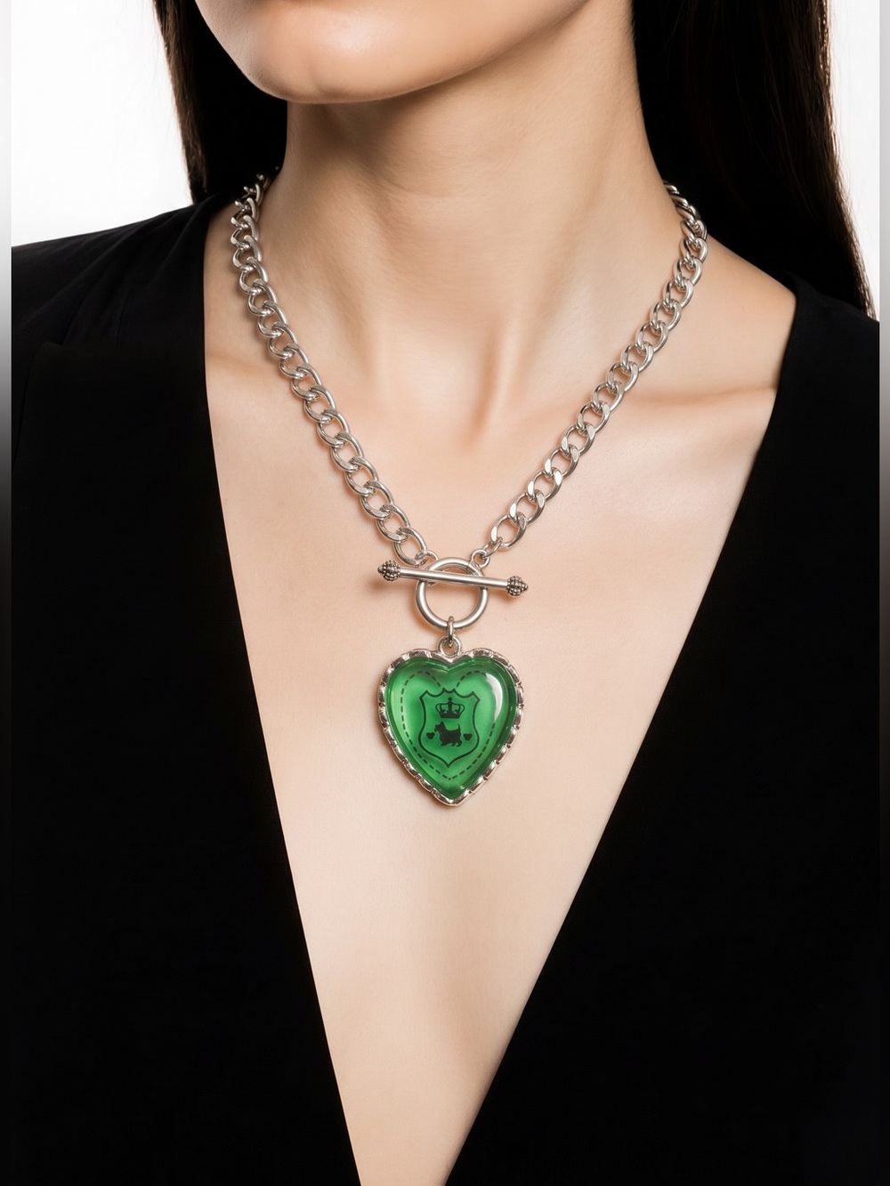 Juicy Couture
Vintage Y2K (Early 2000s)